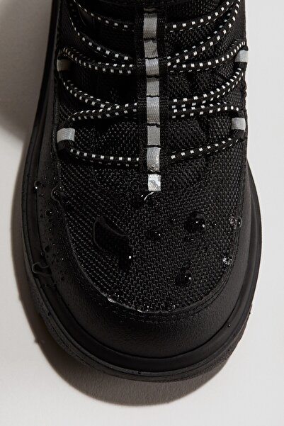 H&M Yüksek Boğazlı Su Geçirmez Spor Ayakkabı