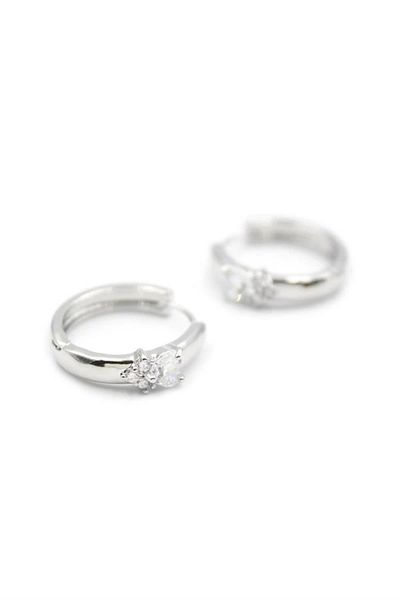 PRATİKOBA Heart Hoop Earrings - White