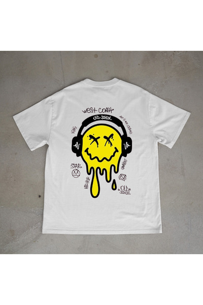 urbvn تي شيرت أبيض كبير الحجم مطبوع بتصميم الساحل الغربي