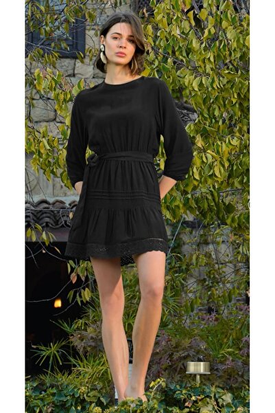 NightLove فستان موناميز بحزام وتفاصيل دانتيل 22038