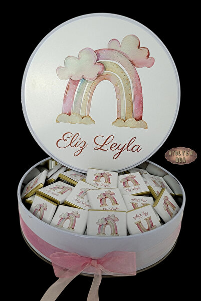 Doa Fil Store Kişiye Özel Baskılı Metal Kutuda 100 ADET Madlen BEBEK Çikolatası