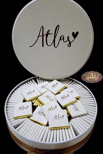 Doa Fil Store Kişiye Özel Baskılı Metal Kutuda 100 ADET Madlen BEBEK Çikolatası