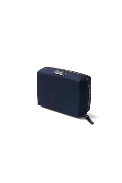 Bellroy Tech Kit Compact (charger, cables, mouse, powerbank, USB keys, dongles) - Navy