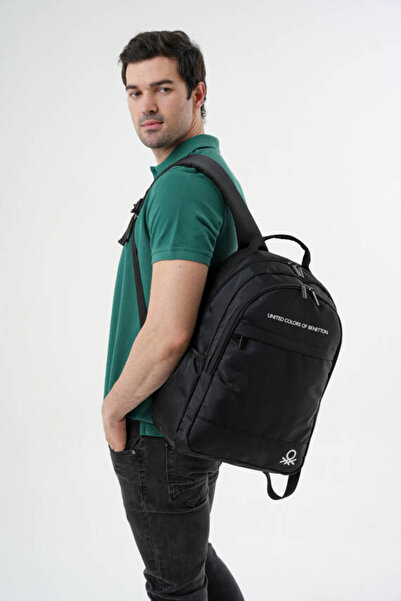 United Colors of Benetton . حقيبة ظهر