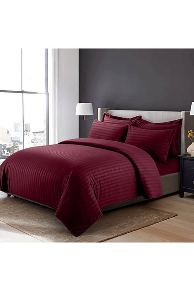 MAXQON 6 Piece Duvet Cover Set - Includes 1 Duvet Cover, 1 Fitted Sheet, 4 Pillow Covers (Chestnut, Super K