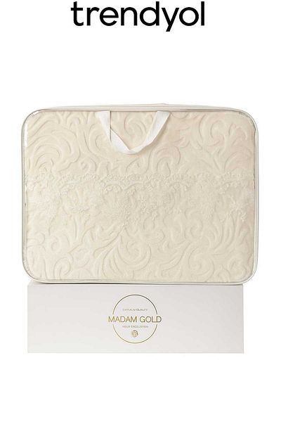 madam gold 6 Piece Blanket Set French Guipure in Zipper Bag