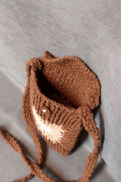 Uretti - Öznur 7392 9049 Hand Knitted Cross Strap Phone Bag