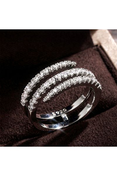Choice 7 F671 Huitan Fashion Surround Shaped Finger Rings for Women Shiny Crystal CZ Marriage Party Bridal