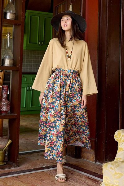 Ceylan Otantik Beige Crop Body & Yellow Floral Patterned Balloon Skirt Set