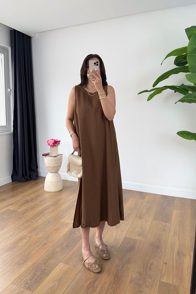 BİRCANÇİL Radi Brown Slit Detailed Sleeveless Dress