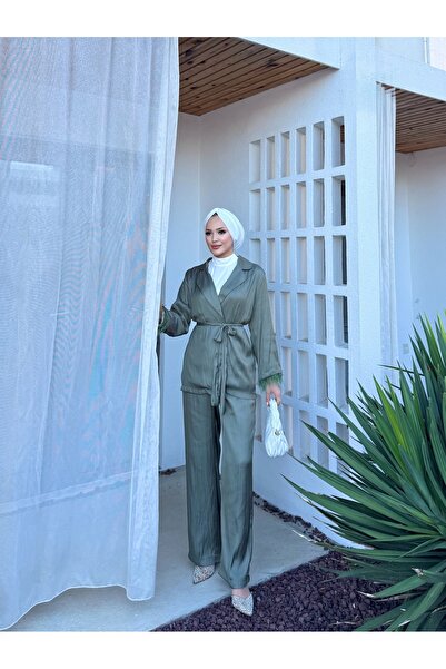 Melike Tatar Σετ με φτερωτή λαβή 32-3576