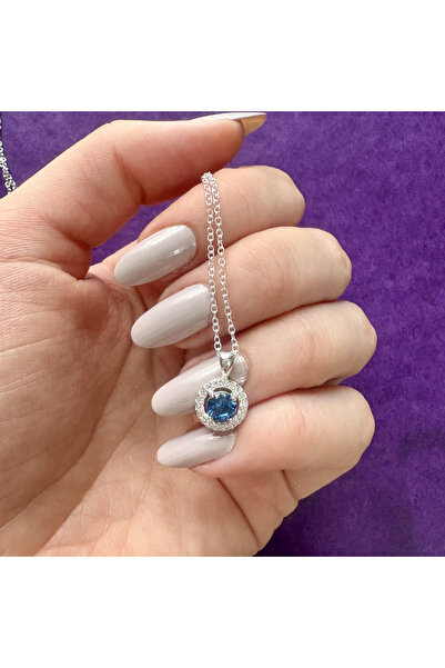 Eva Grace Colier argint Bella, cu pandantiv rotund din zirconiu albastru