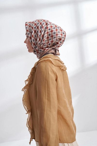 ARMANDA Milk Coffee Twill Silk Scarf 4307