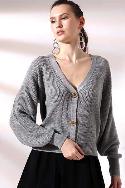 Devinka سترة صوفية ذات 3 أزرار ورقبة على شكل حرف V