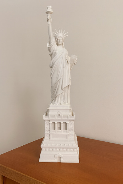 SORA DESIGN Özgürlük Heykeli Dekoratif Biblo Detaylı Masaüstü ve Vitrin Süs Eşyası
