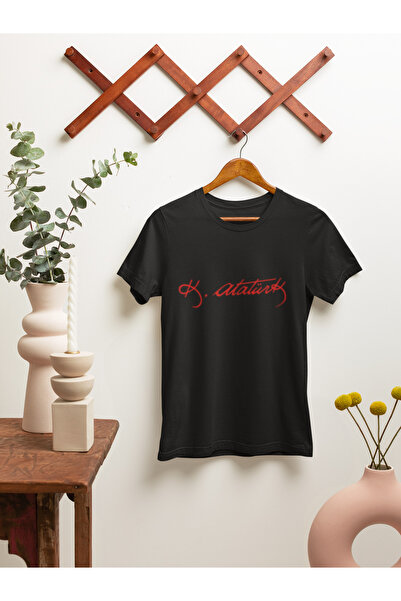 MG تي شيرت K. ATATURK مطبوع للجنسين برقبة دائرية من القطن ذو قصة كبيرة وأكمام...