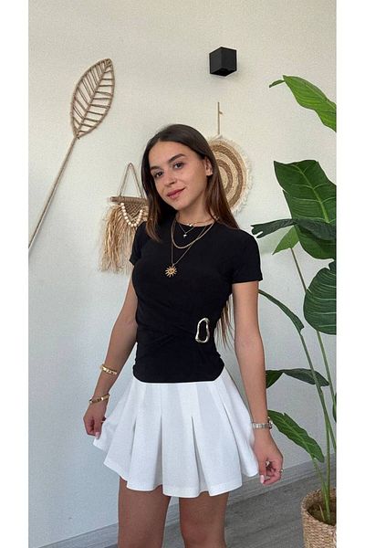 Butik Beyza Blouse with Side Accessory Detail