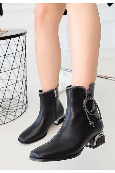 Celira Black Leather Heeled Boots
