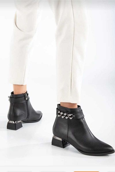 Zenvea Daily Women's Boots with Stone Pearl Heels