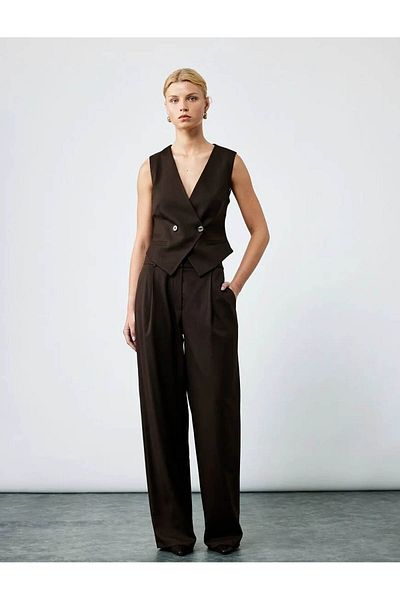 Koton Buttoned Sleeveless V-Neck Brown Women's Vest 6Wak20013Uw