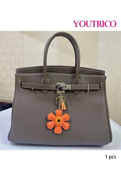 Youtrico 1pcs Leather Sunflower Cute Cartoon Bag Charm, Keychain