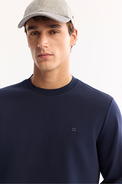 Avva Men's Navy Blue Crew Neck Cotton Bi-Stretch Regular Fit Sweatshirt A52Y1271