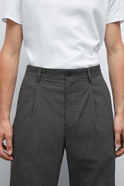 Massimo Dutti Rahat kesim ince çizgili pantolon