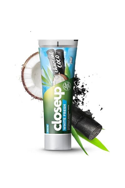 Closeup White Fresh Toothpaste, Charcoal Coco, naturally whitens teeth by lifting stains, 75ml
