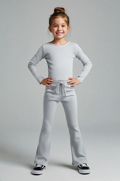 TRENDYOLKIDS Gray Melange Girl's Flat Crew Neck Regular Knitted Bottom - Top Set Tkdaw26Au00010