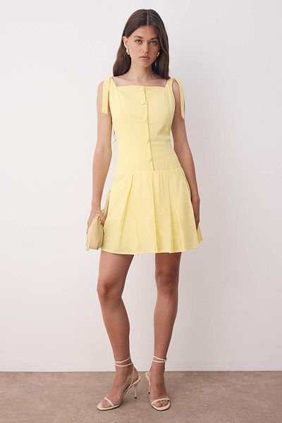 Trendyol Collection Light Yellow Button Detail Pleated Woven Dress Twoss25El00885