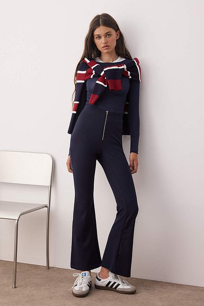 Trendyol Collection Navy Blue Flare Zipper Detailed Trousers Twoaw26Pl00049