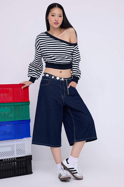 Trendyol Collection Teen Navy Blue Striped Regular Fit Inside Fleece Crop Asymmetric Collar Knitted Sweatshirt Twoaw25Sw00143