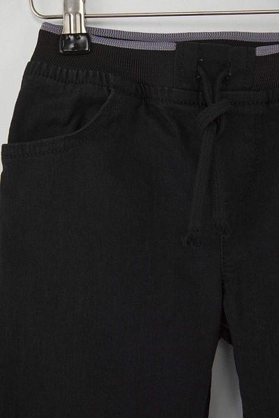 TRENDYOLKIDS Schwarze Jungen Jeans mit elastischem Bund 100% Baumwolle Dénim TKDAW26JE00002
