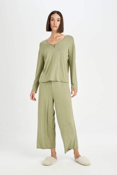 DeFacto Fall in Love Pajamas Suit Viscose Polka Dot V-Neck Long Sleeve Top with Elastic Waist Bottom D5659Ax24Au