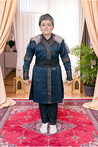ihvan online Costum pentru băiat Ertugrul cu detaliu de blană autentică, îmbr...