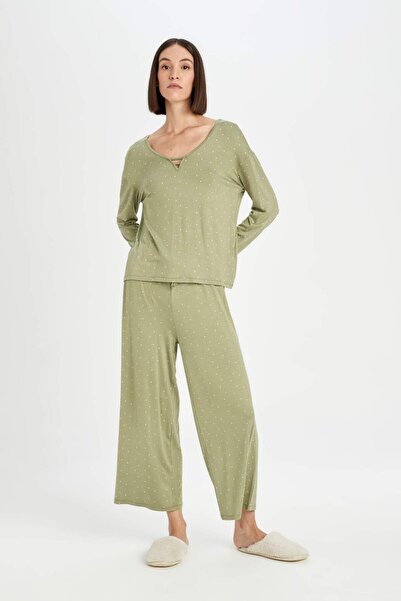 DeFacto Pijama Takım Viskon Puantiyeli Uzun Kollu Üst Beli Lastikli Alt-Fall in Love D5659AX24AU
