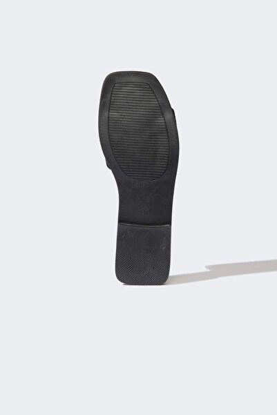 DeFacto Kadın Düz Taban Tek Bantlı Terlik C3721AX24HS