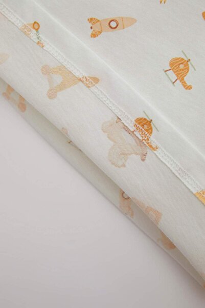 DeFacto Erkek Bebek Pijama Takım Safari Desenli Penye Kısa Kollu Üst Beli Lastikli Şort Alt C5196A524HS
