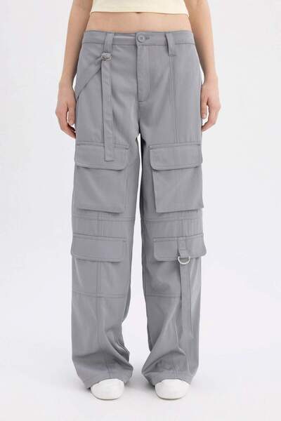 DeFacto Coool Wide Leg Geniş Paça Normal Bel Pantolon Kargo Cepli Basic Düz C4710AX24SP
