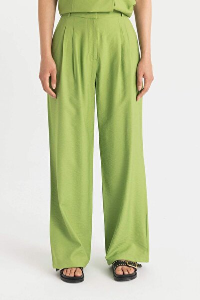 DeFacto Wide Leg Geniş Bol Paça Pensli Basic Düz Klasik Palazzo Pantolon C5931AX24SM