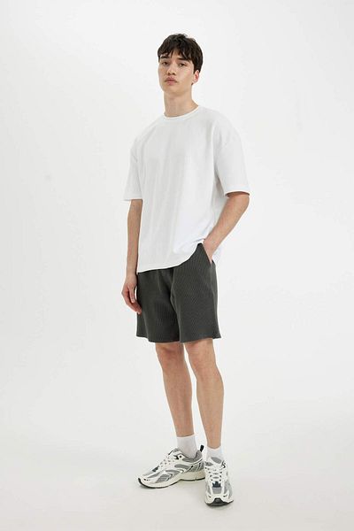 DeFacto 100 % Baumwolle Relax Fit Honeycomb Texturierte Bermuda-Shorts mit Taschen C7431AX24SM