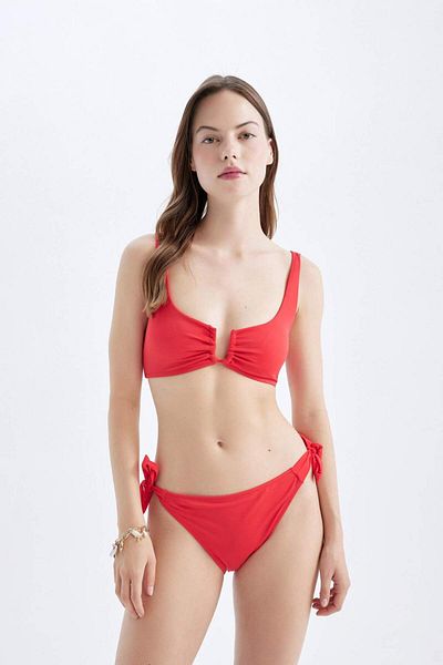 DeFacto Regular Fit Bikini-Höschen - Fall in Love B7509AX24SM