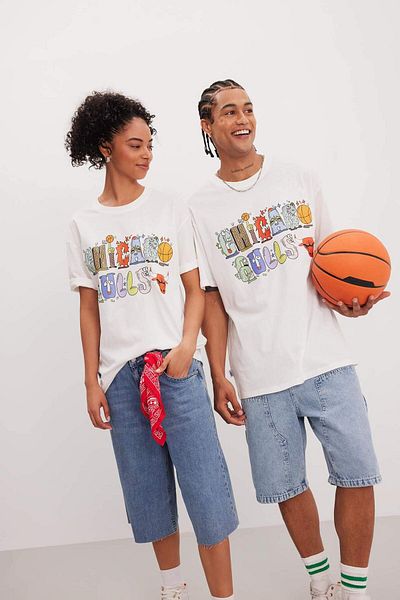 DeFacto DeFactoFit NBA Chicago Bulls Boxy Fit Crew Neck Short Sleeve T-shirt B9884AX24SM