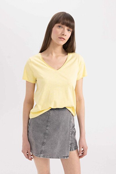 DeFacto Regular Fit V-Neck Basic Plain Short Sleeve T-Shirt K1507Az24Sm