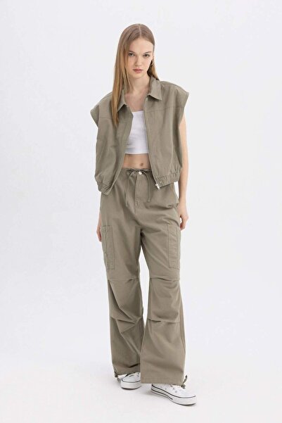 DeFacto Coool Parachute Gabardine Pants Wide Loose Leg with Lace-Up Waist and Pockets A6975Ax24Sm