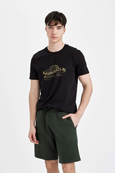 DeFacto Regular Fit Düz Paça Cepli Basic Düz Şort B8792AX24SM