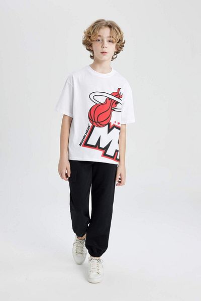 DeFacto Tricou cu mânecă scurtă pentru băiat NBA Miami Heat oversize cu decolteu lat C0390A824SM