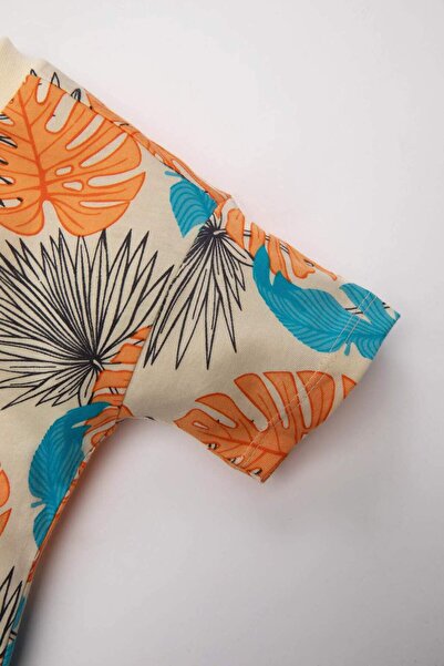 DeFacto Erkek Bebek Bisiklet Yaka Palmiye Desenli Kısa Kollu Tişört C5238A524HS