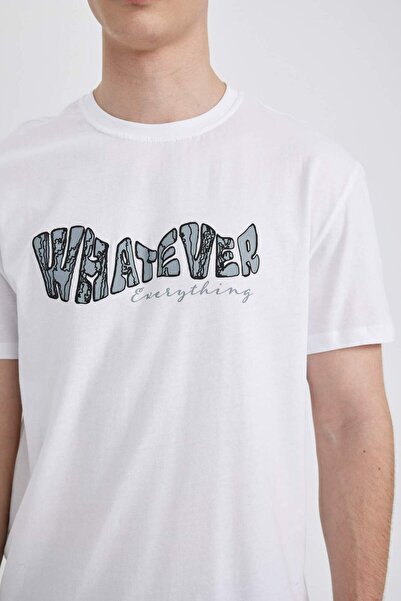 DeFacto Bedrucktes Kurzarm-T-Shirt mit Rundhalsausschnitt und normaler Passform B8483AX24SM