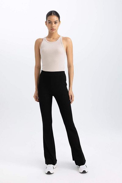 DeFacto DeFactoFit Flare Fit Standard méretű bordás sportoló vékony nadrág spanyol szár B9023AX24SM